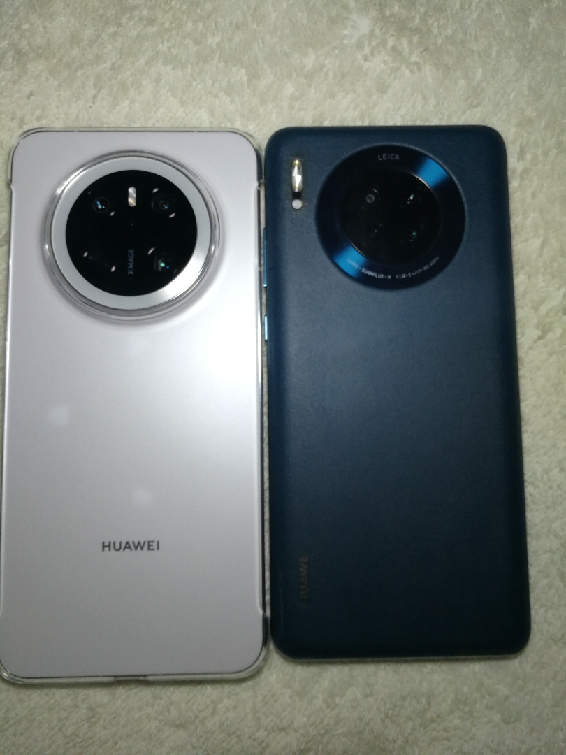 HUAWEI Mate70 中古Bランク 12/512 428_428_56FD2234F71BD41A3364E9